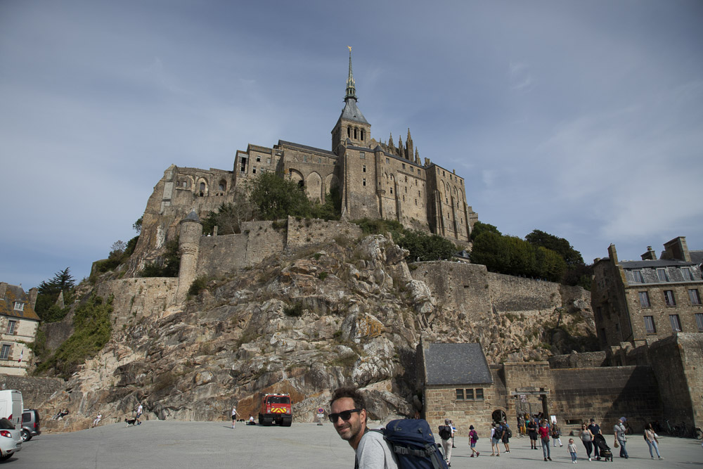 Le Mont Saint Michel mit Wohnmobil und MTB